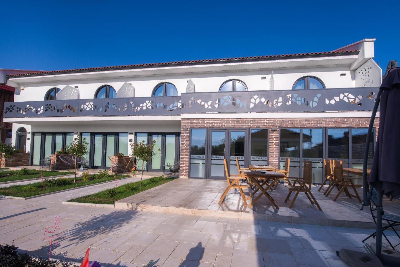 Boutique 23 Hotel Douăzeci şi Trei August Екстериор снимка